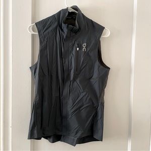 On Running Women Weather Vest